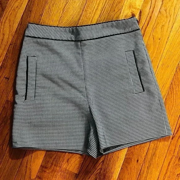 ZARA BASICS WOMENS BLACK BLACK/WHITE DRESS SHORTS SIZE M EUC - Picture 5 of 11